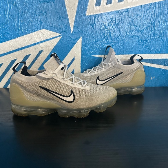 Nike Air VaporMax 2021 Flyknit GS White Metallic Silver
